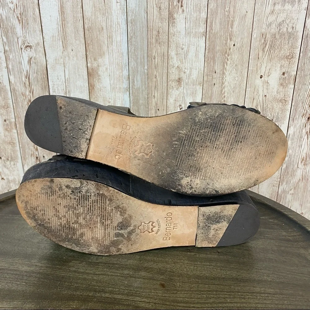 Bernardo Tooled Vachetta Leather Cork Platform Wedge Sandal Size 7‎ Women
